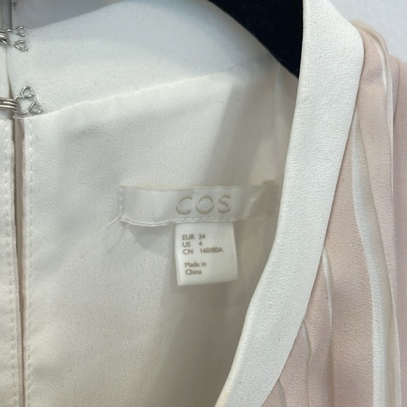 Cos pleated top beige and cream size 4 - Picture 2 of 3